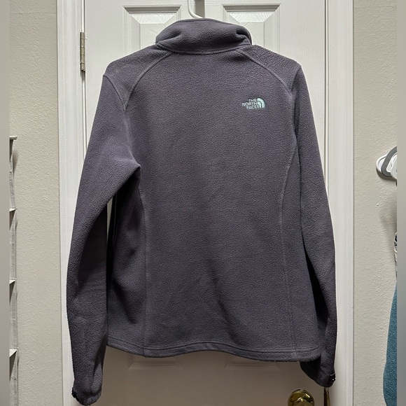 North Face Fleece Jacket - Picture 4 of 4